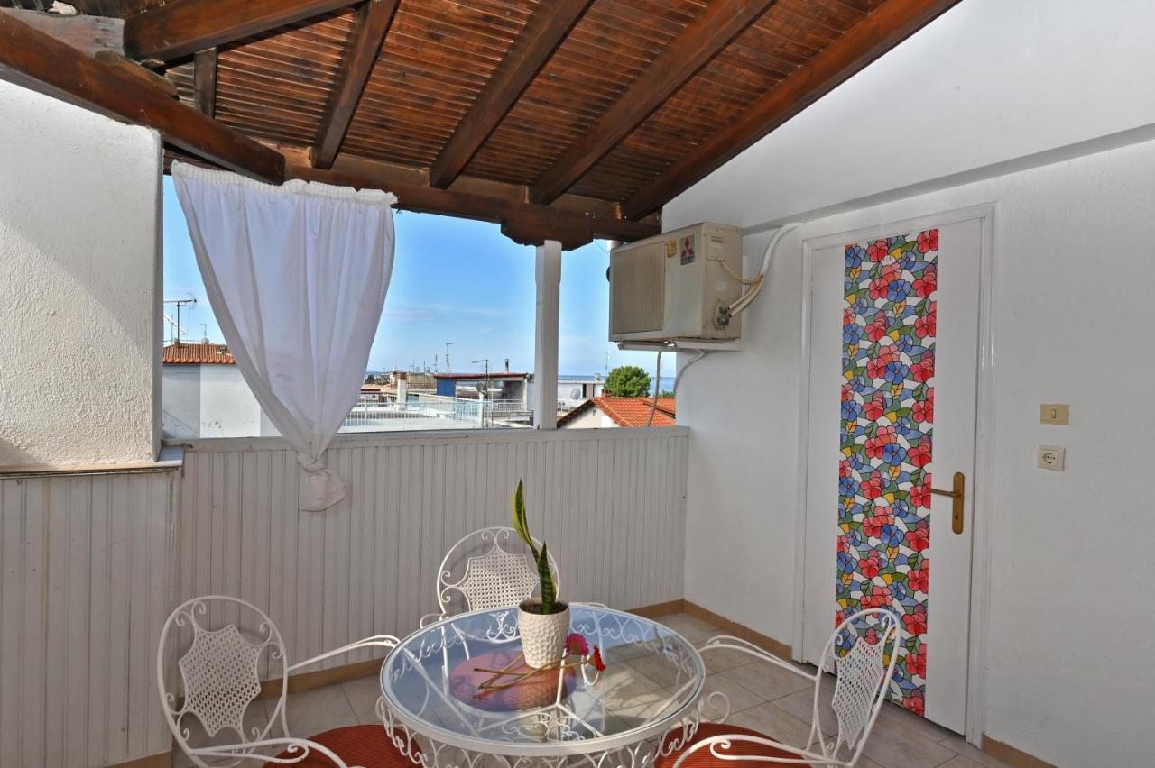 Dionisos Palms Apartments Paralia Dionysiou Buitenkant foto