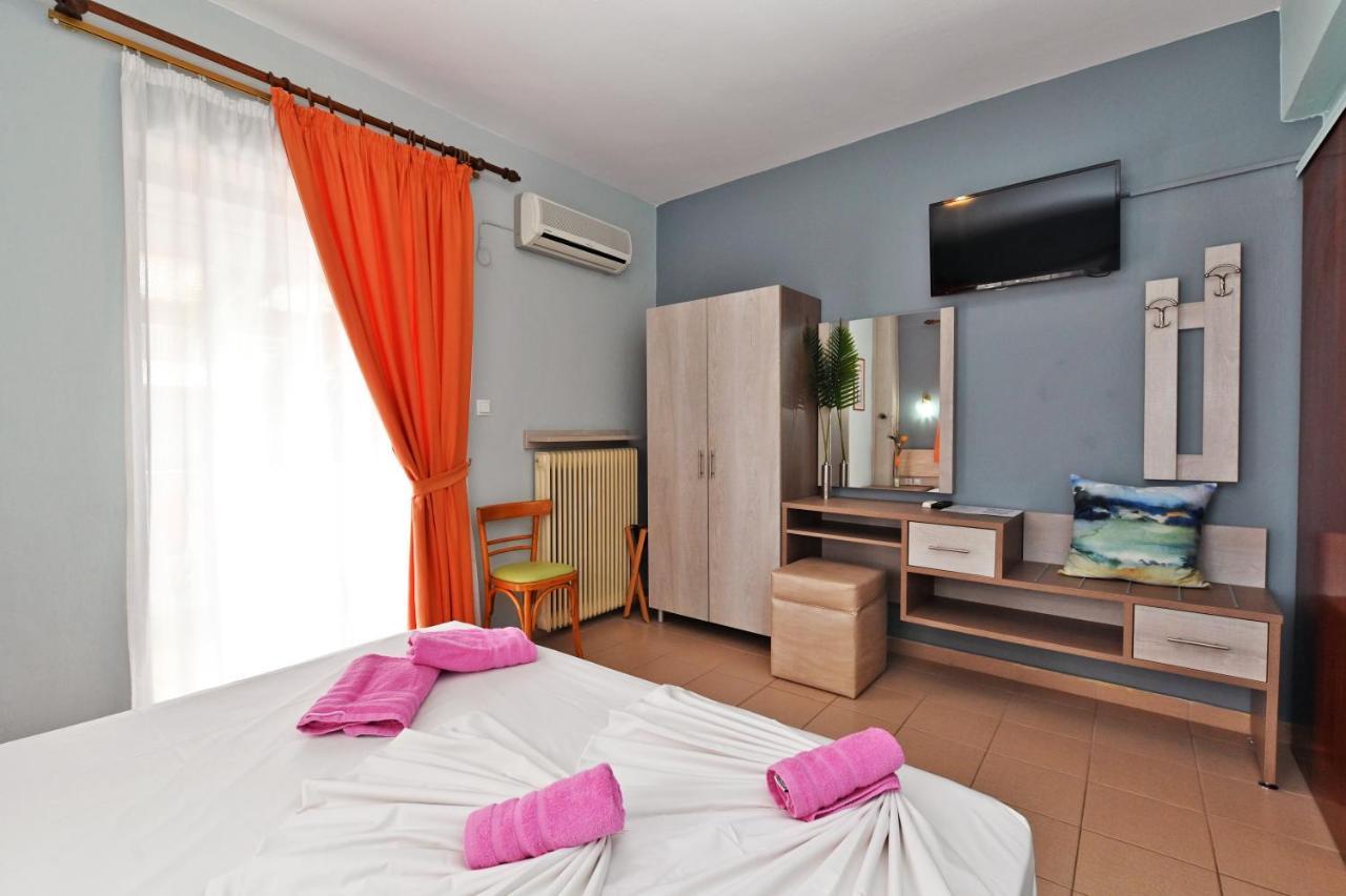 Dionisos Palms Apartments Paralia Dionysiou Buitenkant foto