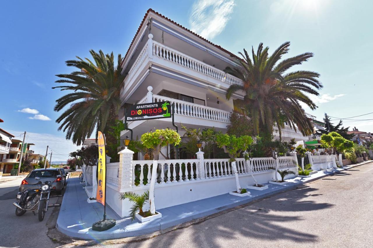 Dionisos Palms Apartments Paralia Dionysiou Buitenkant foto