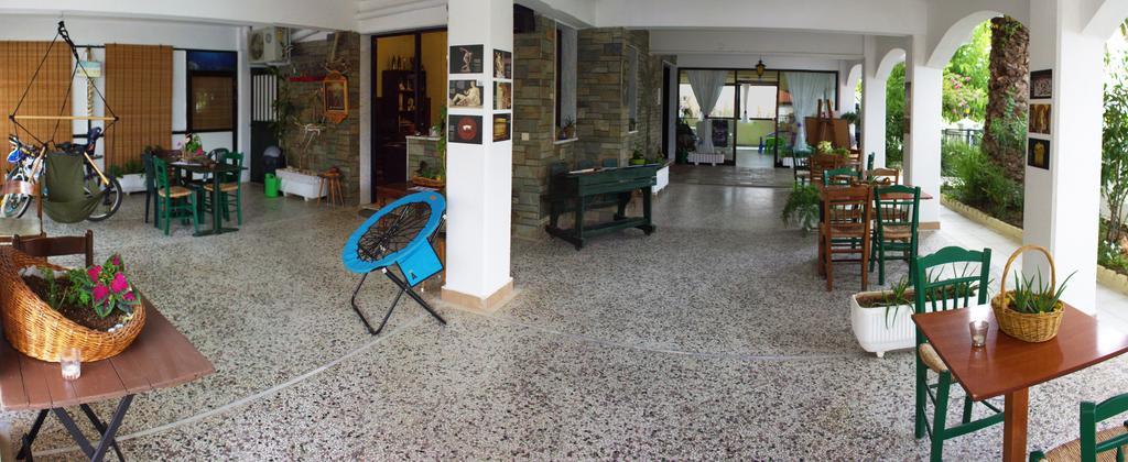 Dionisos Palms Apartments Paralia Dionysiou Buitenkant foto