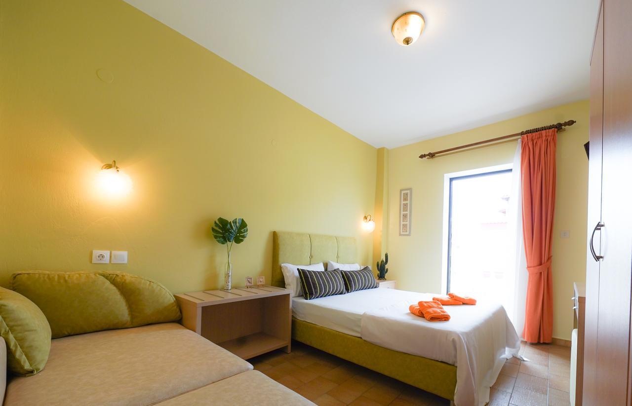 Dionisos Palms Apartments Paralia Dionysiou Buitenkant foto