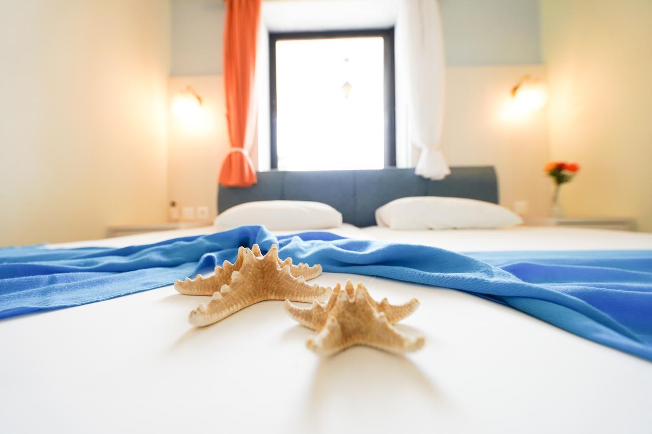 Dionisos Palms Apartments Paralia Dionysiou Buitenkant foto