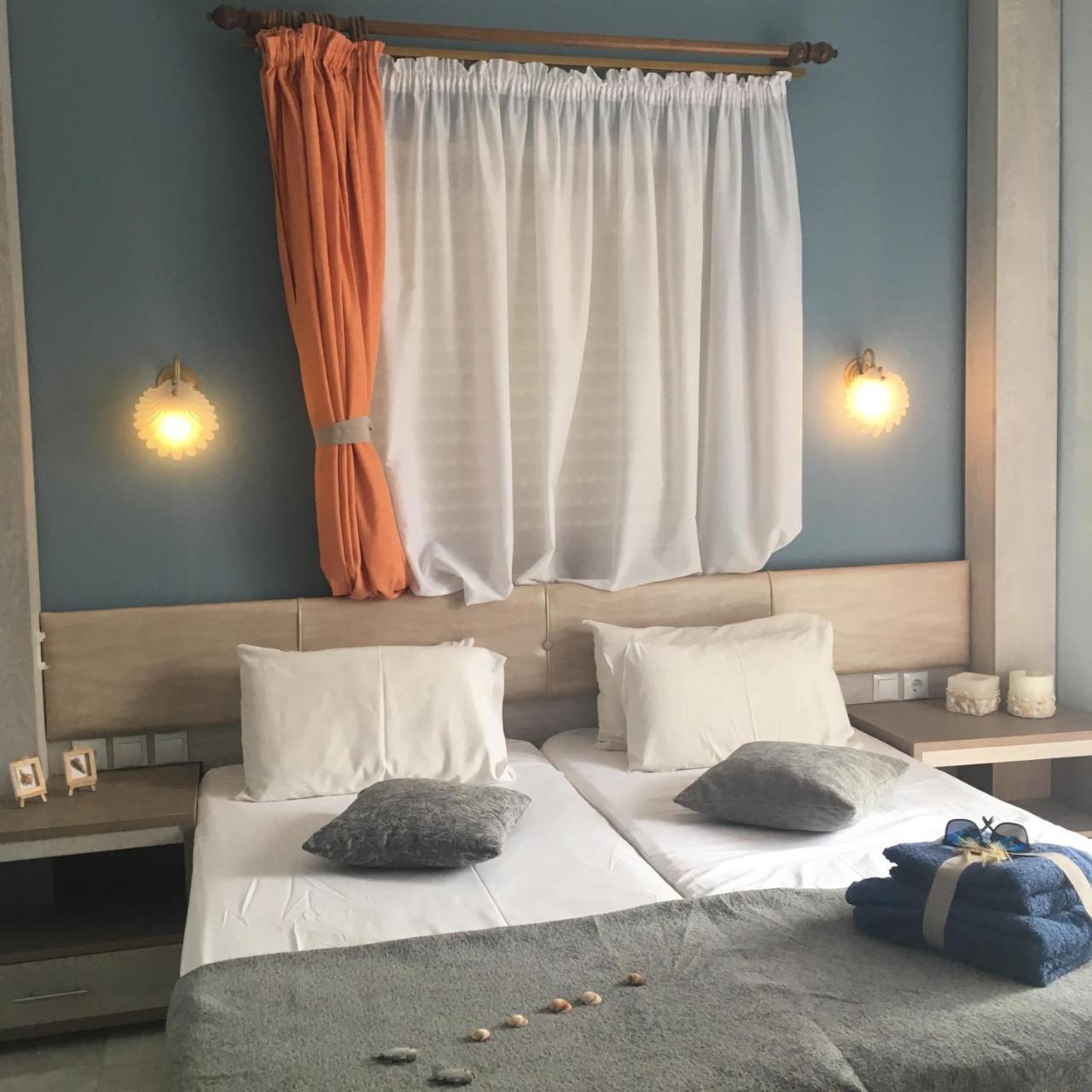 Dionisos Palms Apartments Paralia Dionysiou Buitenkant foto